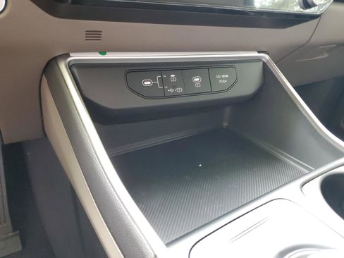 New 2026 Kia Carnival LXS image 23