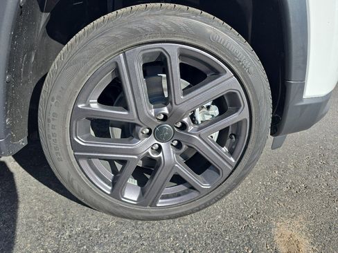 New 2026 Jeep Compass Latitude image 35