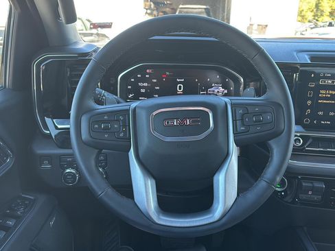 Used 2025 GMC Sierra 1500 SLT w/ SLT Premium Package image 25