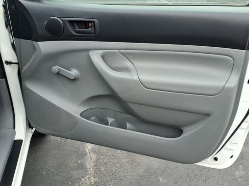 Used 2012 Toyota Tacoma 2WD Regular Cab image 19