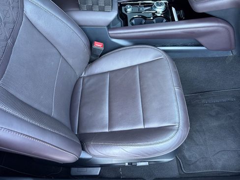 Used 2025 Ford Explorer Platinum w/ LUX Leather Package image 14