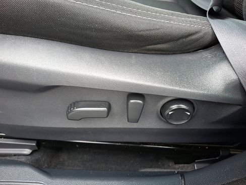 Used 2021 Subaru Outback Premium image 15