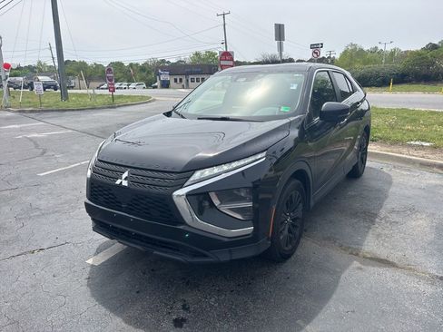 Used 2022 Mitsubishi Eclipse Cross LE FWD image 9