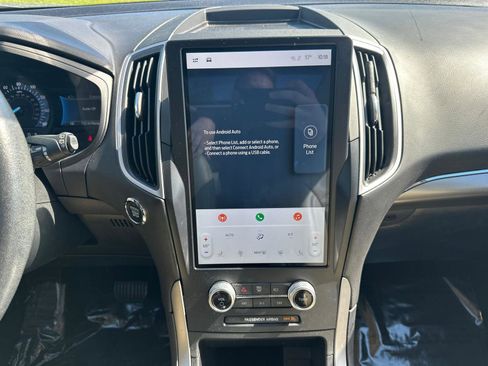Certified 2022 Ford Edge SEL w/ Convenience Package AWD/4WD image 8