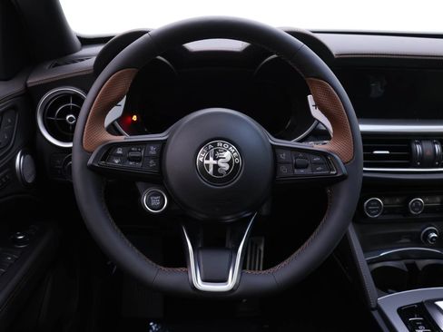 New 2025 Alfa Romeo Stelvio Sprint AWD/4WD image 14