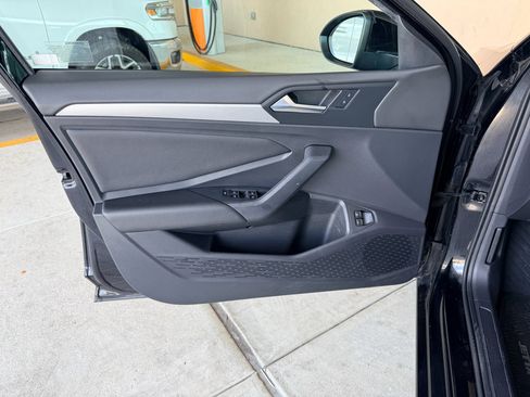 Used 2021 Volkswagen Jetta S FWD image 9
