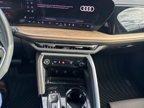 Used 2025 Audi Q5 Premium Plus w/ Premium Plus image 4