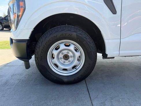 Used 2023 Ford F150 XL RWD image 4