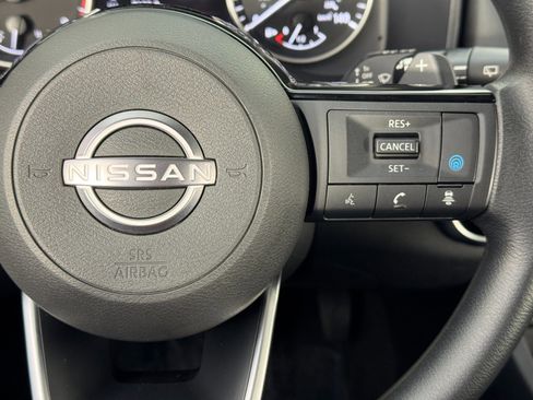 Used 2023 Nissan Rogue SV FWD image 20
