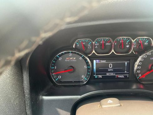 Used 2019 Chevrolet Silverado 2500 LT AWD/4WD image 6