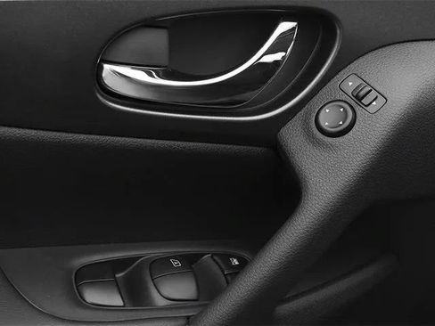 Used 2014 Nissan Rogue S FWD image 22