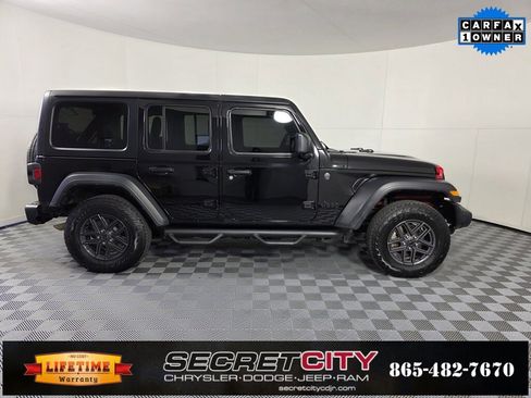 Used 2024 Jeep Wrangler Sport S image 8
