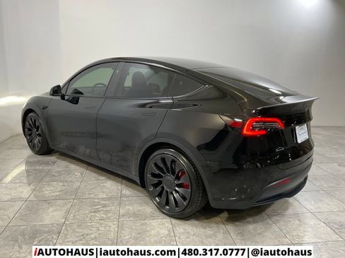 Used 2023 Tesla Model Y Performance AWD/4WD image 4