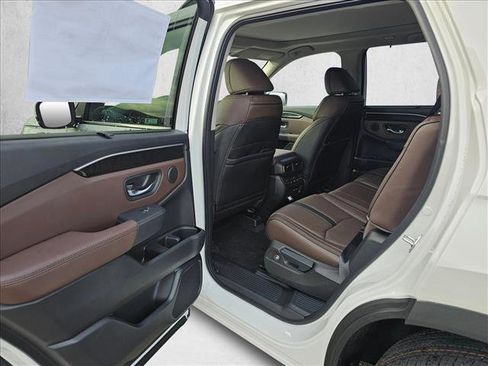 New 2025 Honda Pilot Elite image 10