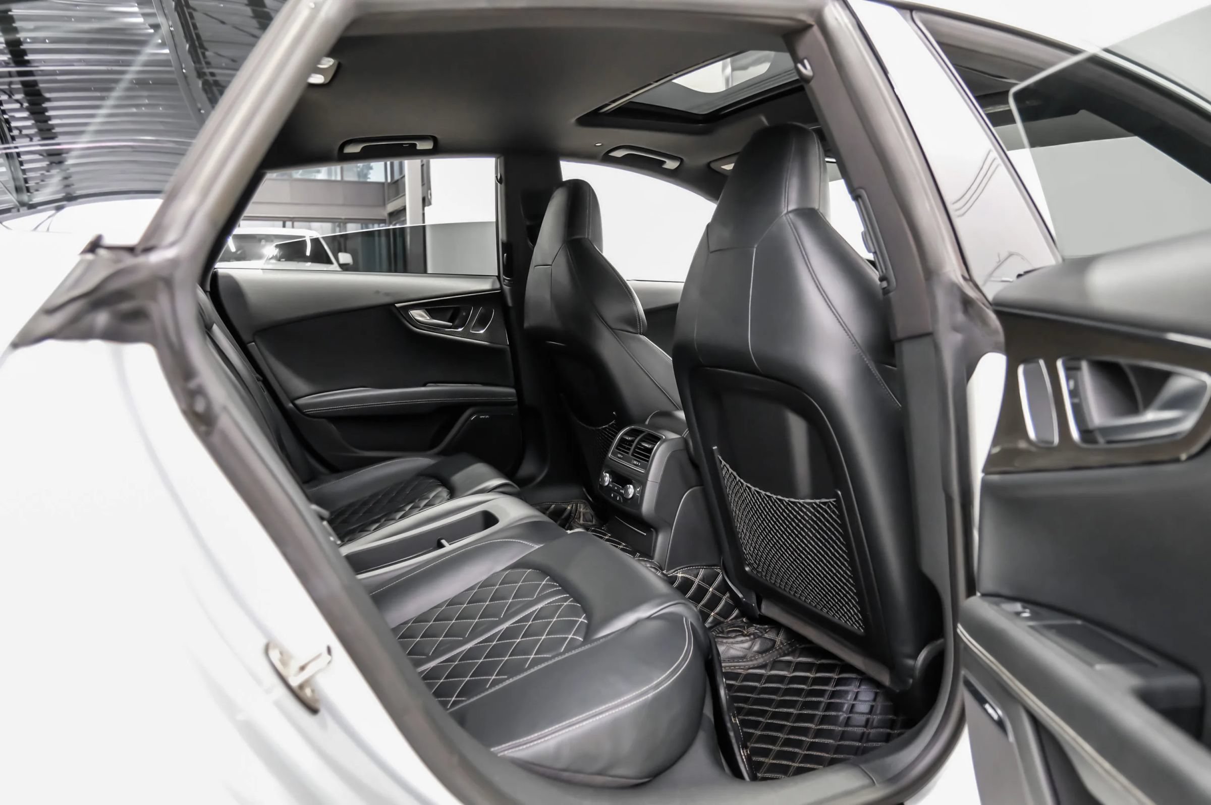 Used 2015 Audi S7 Prestige w/ Driver Assistance Package AWD/4WD image 45