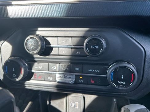 Used 2022 Ford Bronco Outer Banks image 28