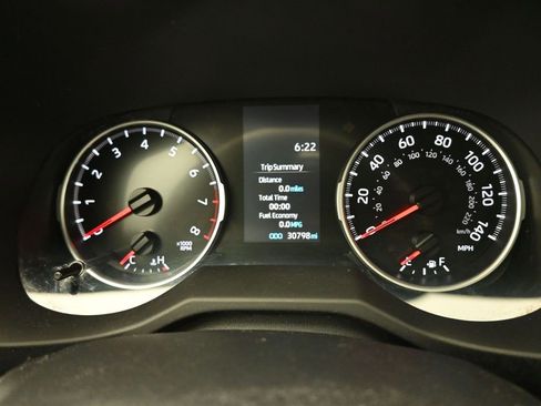 Used 2022 Toyota RAV4 XLE w/ Convenience Package image 13