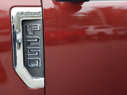 Used 2017 Ford F250 Lariat w/ Chrome Package image 33