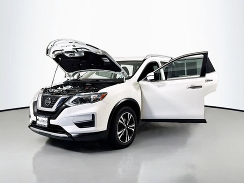 Used 2020 Nissan Rogue SV w/ Premium Package AWD/4WD image 17