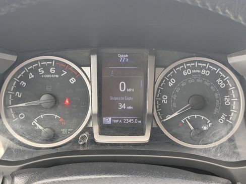 Used 2022 Toyota Tacoma SR5 w/ Technology Package AWD/4WD image 28