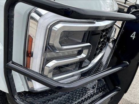 Used 2025 Ford F450 Platinum AWD/4WD image 27