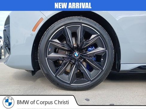 Used 2026 BMW 740i xDrive image 5