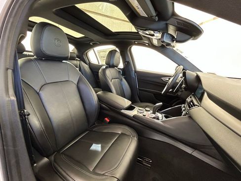 New 2025 Alfa Romeo Giulia image 11
