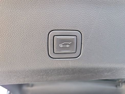 Used 2023 Chevrolet Tahoe RST w/ Luxury Package AWD/4WD image 99