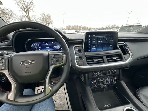 Certified 2024 Chevrolet Suburban RST w/ Luxury Package image 15