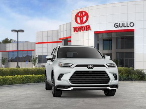 Certified 2026 Toyota Grand Highlander AWD Hybrid image 37