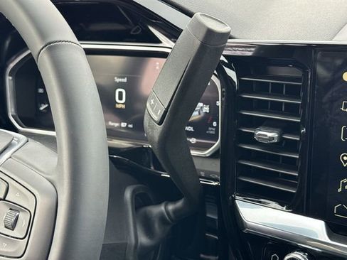 New 2026 GMC Sierra 1500 Elevation image 20