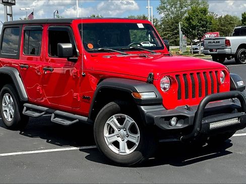 Used 2022 Jeep Wrangler Unlimited Sport AWD/4WD image 2