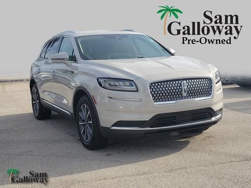 Certified 2022 Lincoln Nautilus FWD image 1