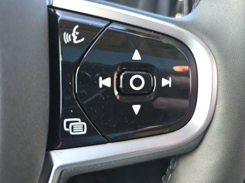 New 2026 Volvo XC60 B5 Plus w/ Climate Package image 28