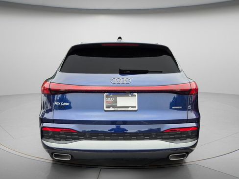Certified 2025 Audi Q5 Premium AWD/4WD image 6