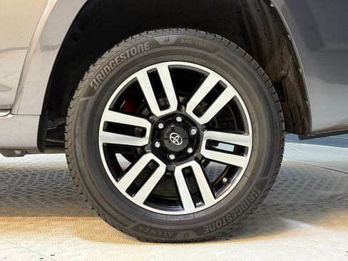 Used 2020 Toyota 4Runner Limited image 11