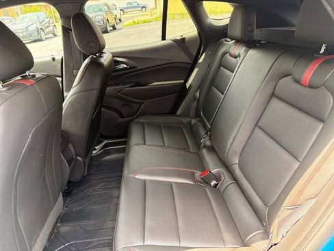 Used 2026 Chevrolet Trax RS FWD image 17