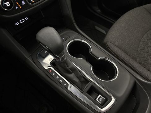 Used 2023 Chevrolet Equinox LT image 44