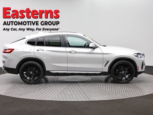 Used 2023 BMW X4 xDrive30i w/ Premium Package AWD/4WD image 4