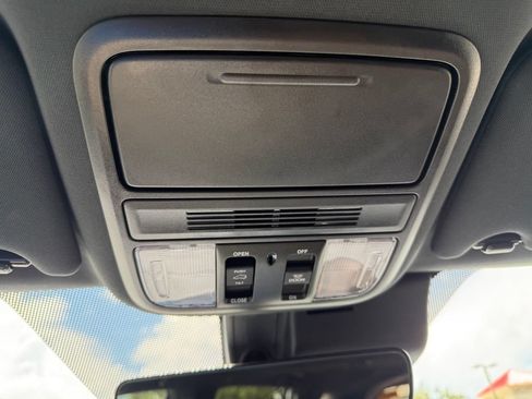 Used 2024 Honda Passport EX-L image 32