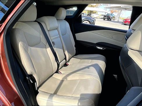 Used 2023 Lexus RX 350 AWD image 39