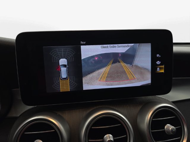Used 2022 Mercedes-Benz GLC 300 4MATIC image 23