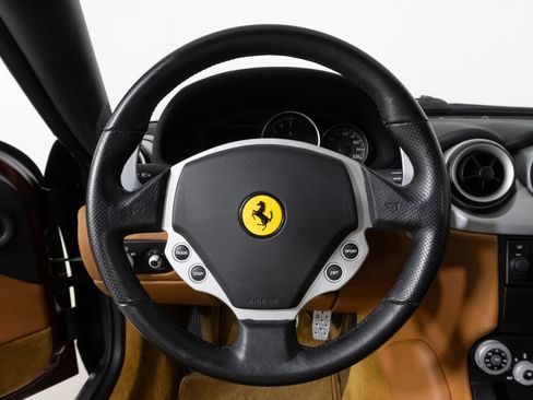 Used 2005 Ferrari 612 Scaglietti RWD image 34