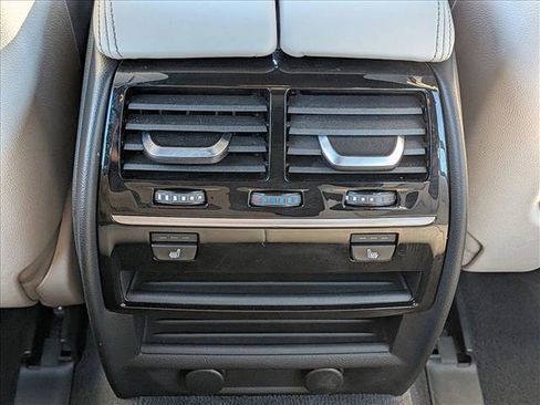 Used 2018 BMW 530e xDrive image 22