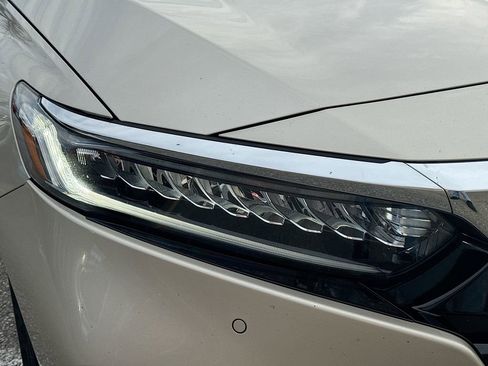 Used 2018 Honda Accord Touring image 39