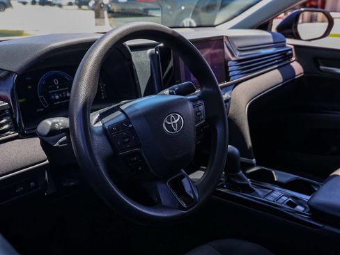 Used 2025 Toyota Camry LE FWD image 14