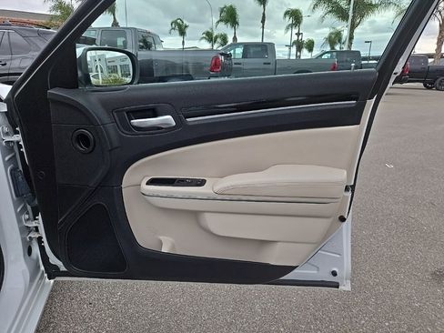 Certified 2023 Chrysler 300 Touring image 30