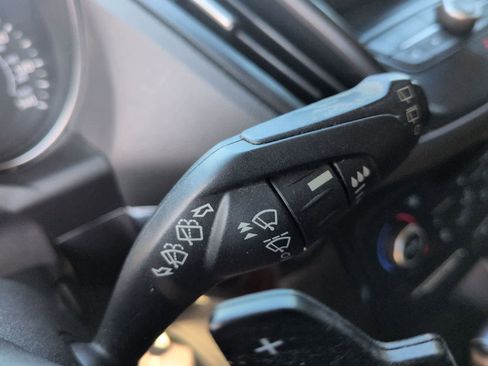 Used 2018 Ford Escape SE w/ SE Sport Appearance Package image 11