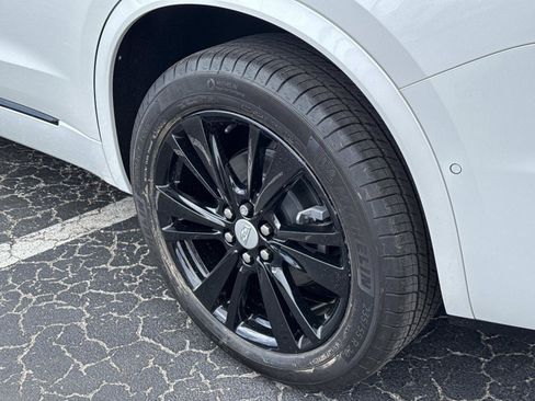 New 2025 Cadillac XT6 Premium Luxury w/ Platinum Package FWD image 12
