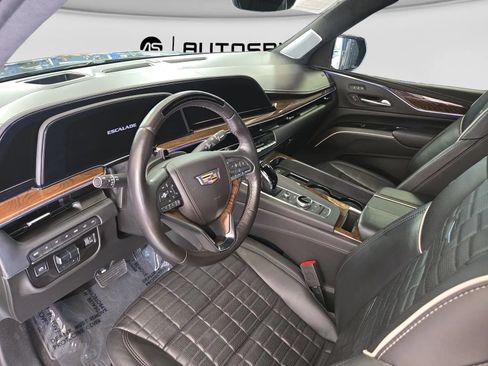 Used 2023 Cadillac Escalade Sport Platinum w/ LPO, ONYX Package AWD/4WD image 41